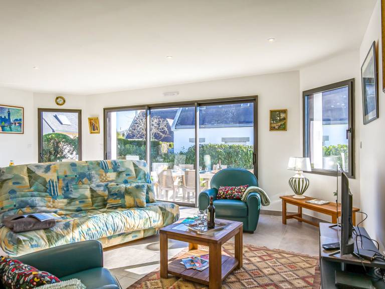 Fully equipped wonderful vacation home with yard, barbecue & terrace | Beach nearby | Pets are welcome — photo 2