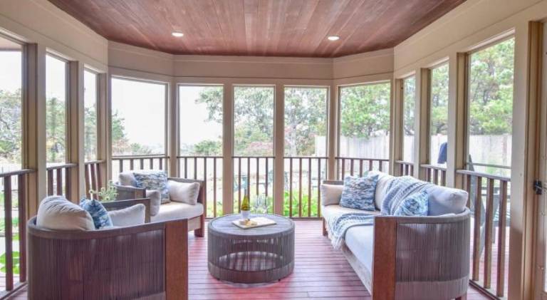 Beautiful backyard pool deeded beach rights — photo 5