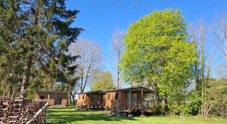 Les Cabanes d Isa 1 CHAMBRE lit Queen size