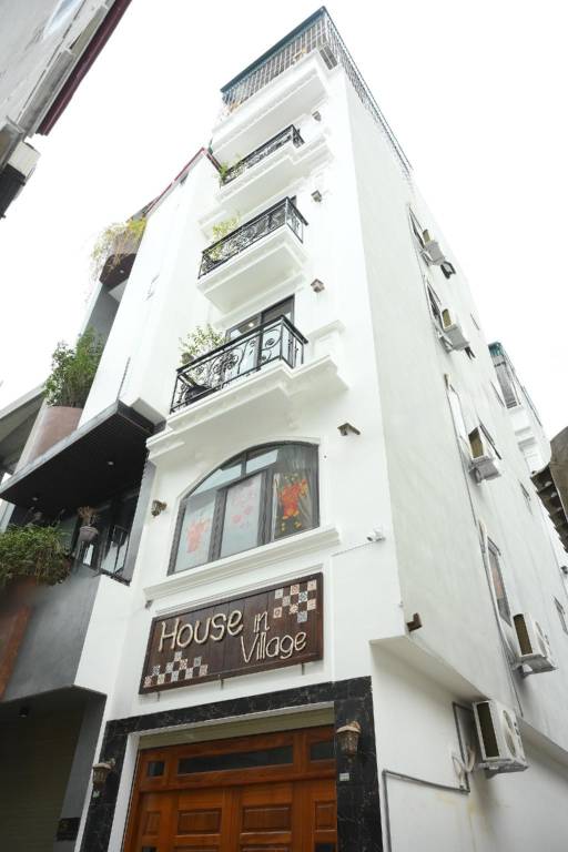House Thach Ban