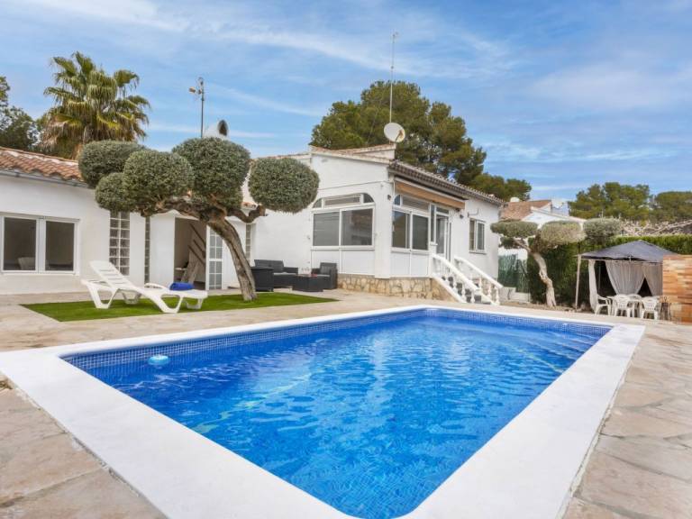Casa les Tres Cales