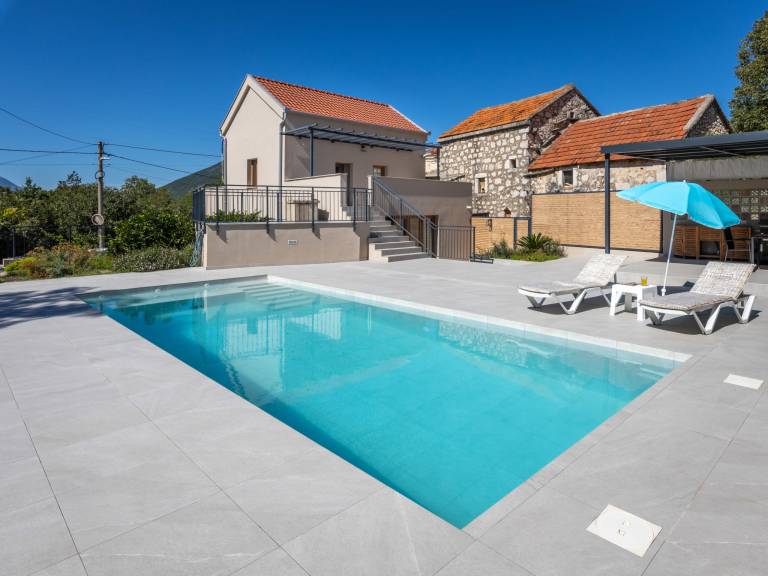 House  Vrgorac