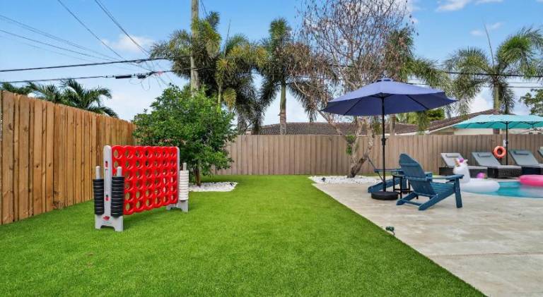 Big vacation home with pool | Pets allowed — photo 3