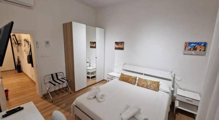 Holiday apartment with 2 rooms for 4 persons in Bologna