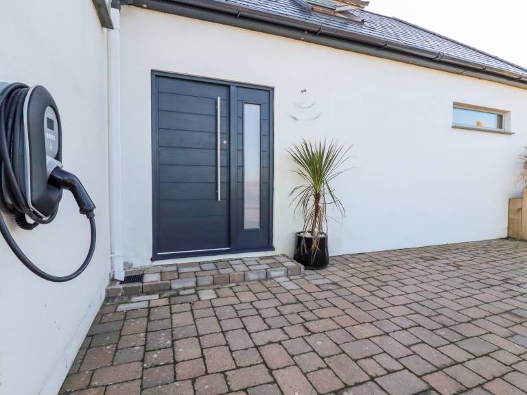 Child-friendly charming cottage with garden | Beach view | Close to the beach | Dogs allowed — photo 2