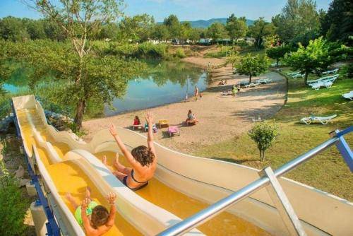 Resort  La Roque-d'Anthéron