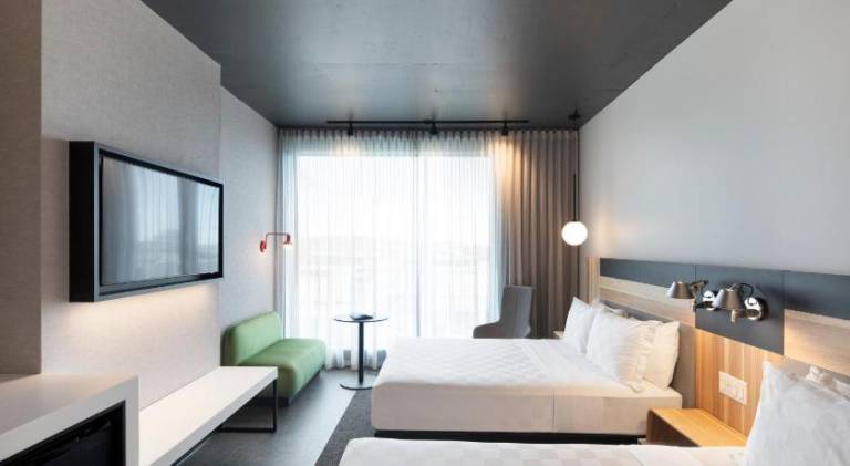 Alt Hotel Calgary University District — photo 2