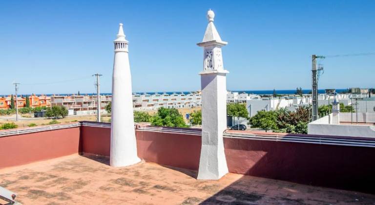 House with patio & garden in Tavira