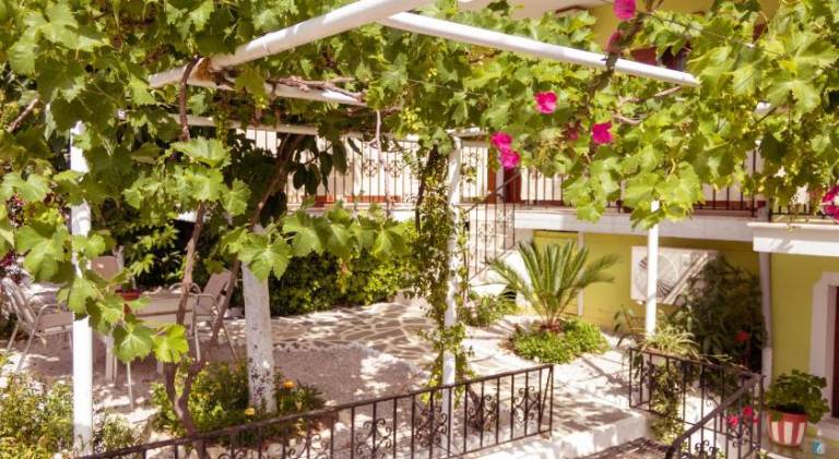 Alexandra's House — photo 5