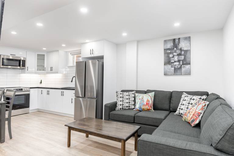 Apartment Richmond Hill
