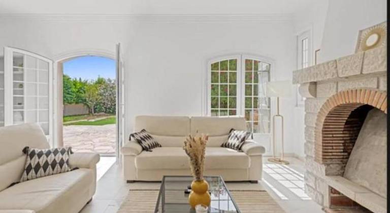 Villa with pool | Pets allowed in Valbonne