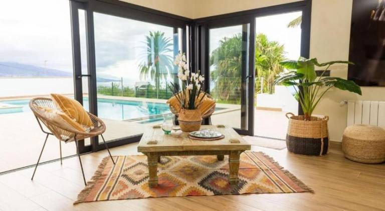Villa with grill, private pool & garden | Good for workation — photo 5