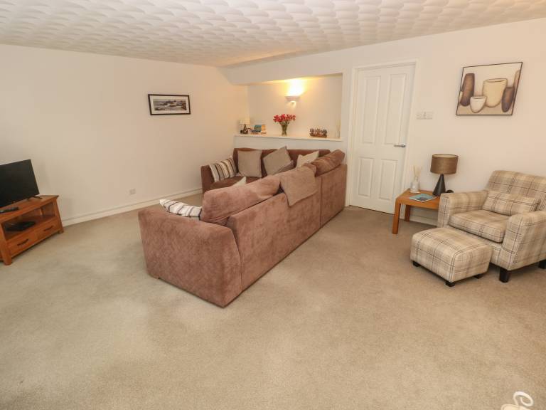 Cottage with garden | Beach view — photo 2