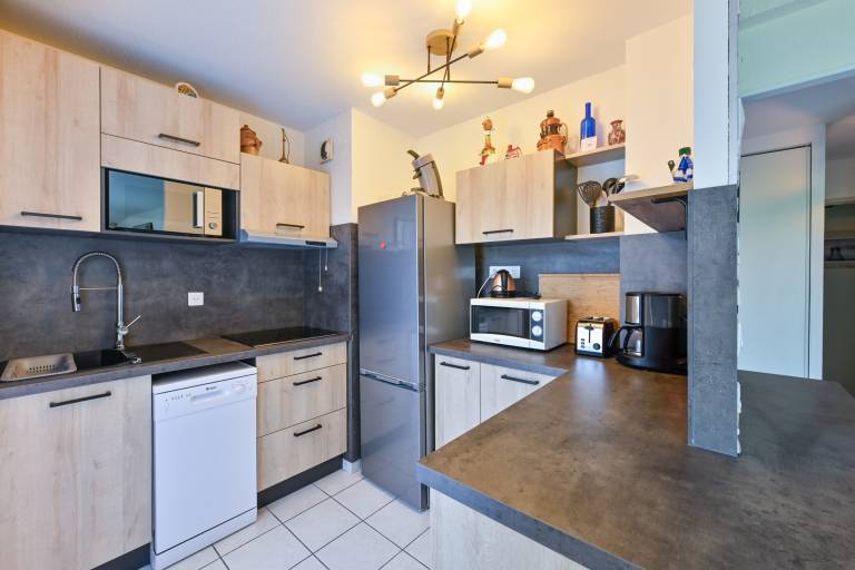 Rental apartment with 2 rooms for 4 persons — photo 3