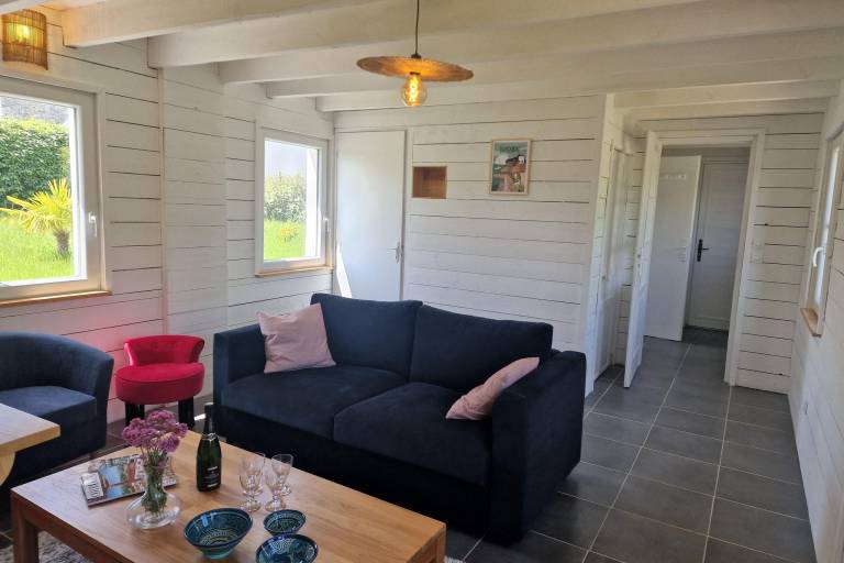 Vacation home with patio & garden — photo 5