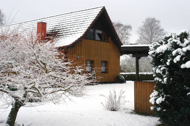 Fully equipped house with terrace, barbecue & garden | Dogs allowed in Plau am See
