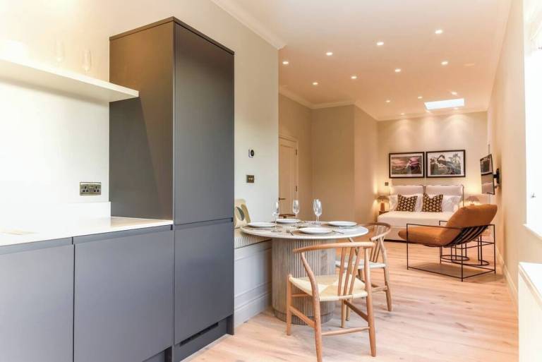 Apartment Feltham