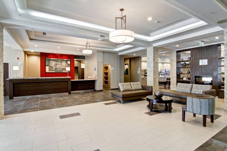 Holiday Inn Express & Suites Oshawa Downtown By IHG — photo 3