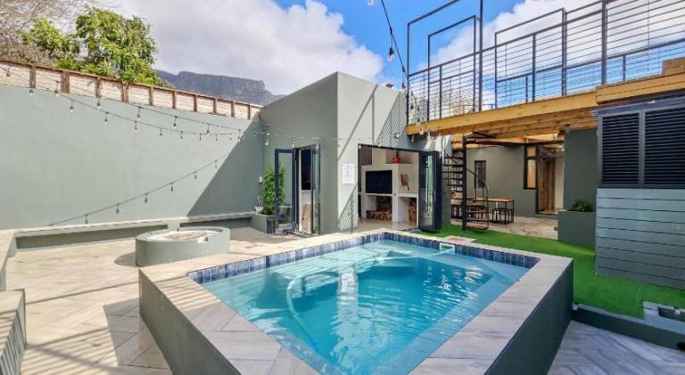 Vacation home with pool | Near District Six Museum in Cape Town