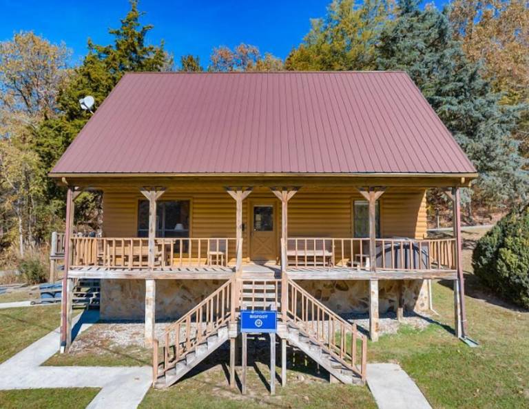 Cabin Byrdstown