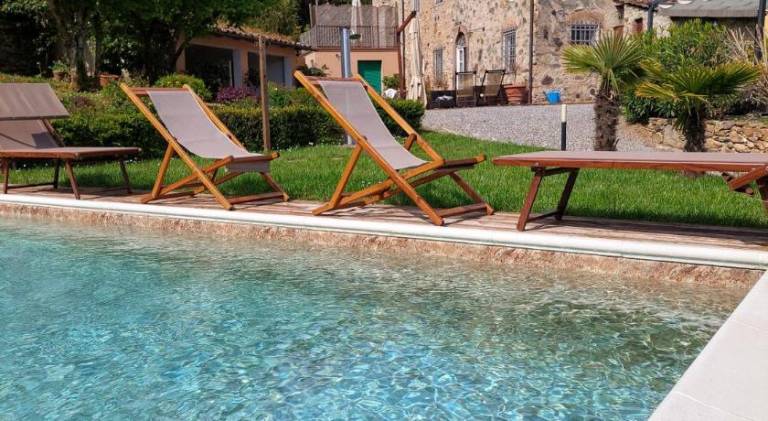 House with pool & hot tub in Capannori