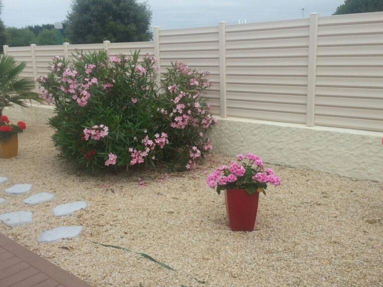 House with yard, terrace & barbecue — photo 3