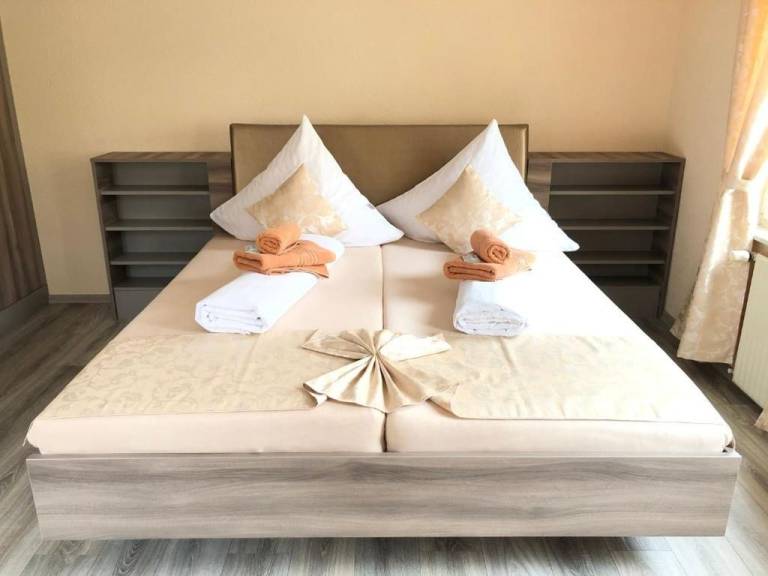 Deluxe Doppelzimmer mit Dusche