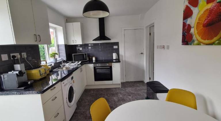 Rental apartment with 3 rooms for 6 persons — photo 4