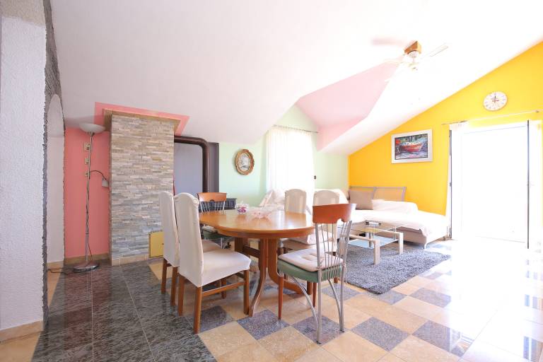 Three bedroom apartment with terrace and sea view Kaštel Stari, Kaštela (A-25141-a) — photo 4