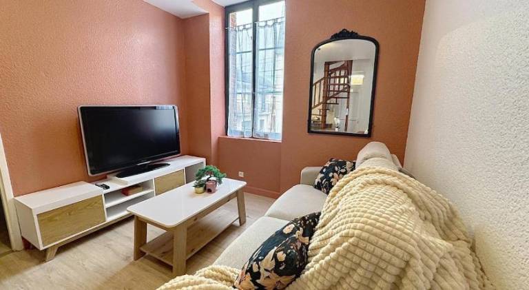 Rental apartment with 1 room for 4 persons in Tarbes