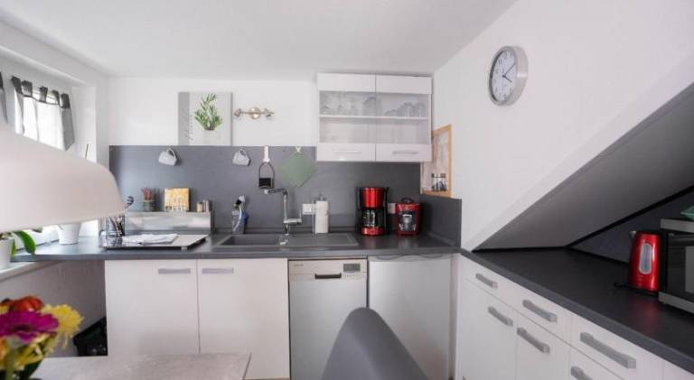 Beautiful rental apartment with patio | Pets are welcome — photo 4