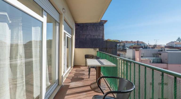 Rental apartment with patio | Close to Porto Cathedral | Good for workation | Dogs allowed — photo 2