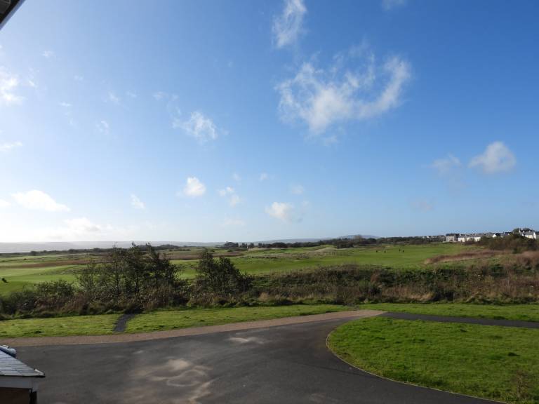 Cottage with garden | Beach view — photo 2