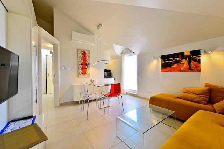 House with 1 room for 4 persons in Split