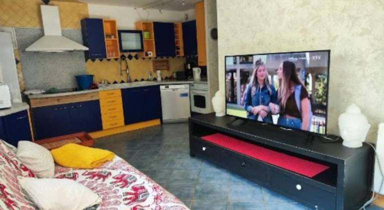 Pleasant holiday apartment with pool | Pets allowed — photo 2