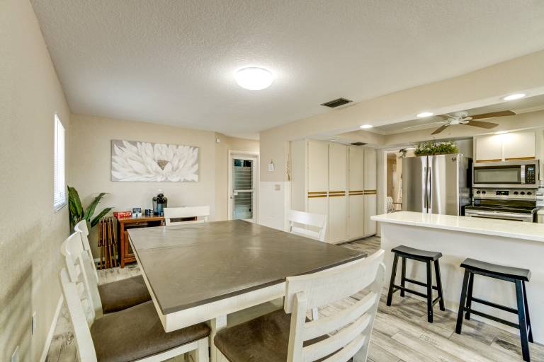 Boat Slip & Pool: Port Charlotte Waterfront Oasis — photo 4