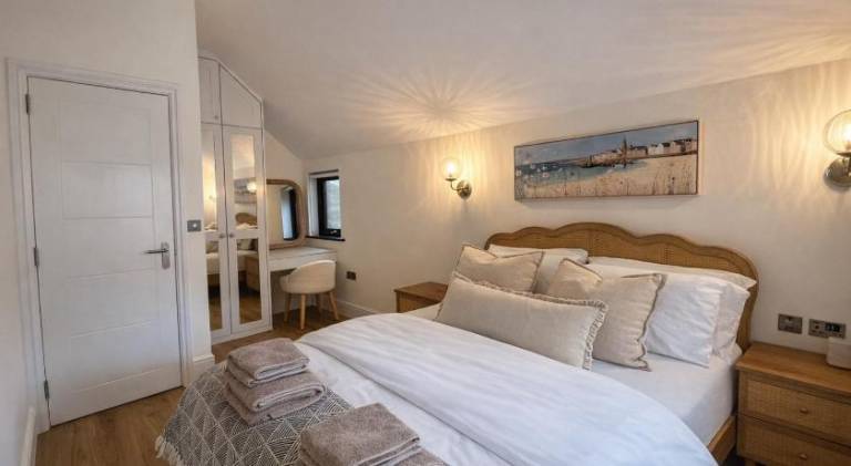 Beautiful holiday apartment | Next to the beach | Pet-friendly in Poole