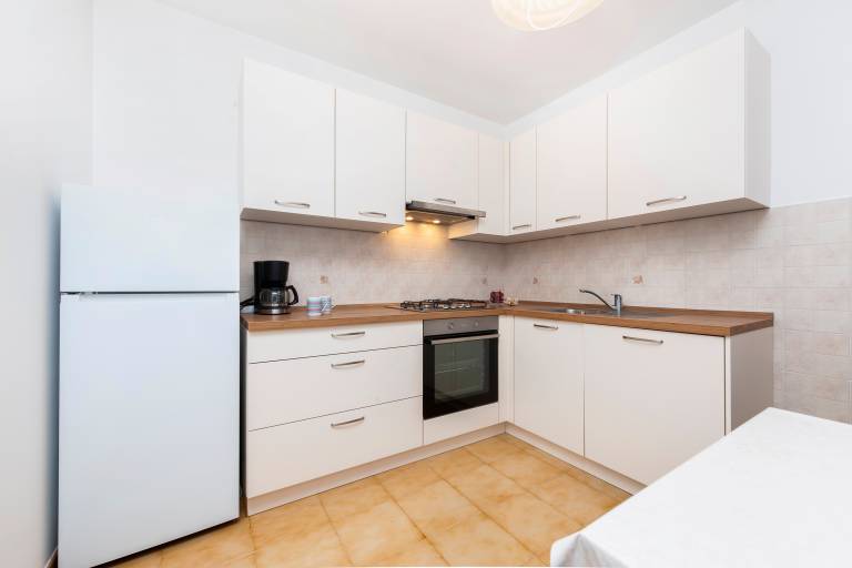 Two bedroom apartment with balcony and sea view Rovinj (A-24823-a) — photo 5