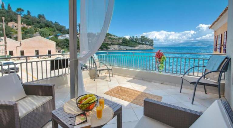 σπίτι  Mougkelatika