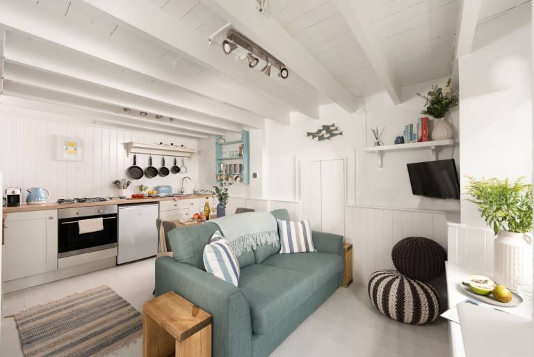Cottage Mousehole