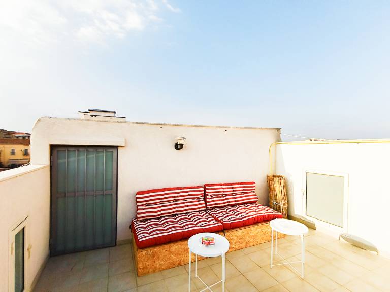 Attico con terrazzo al centro storico di Catania