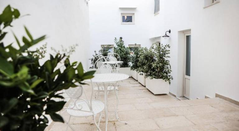 B&B LE DUE CORTI in Matino