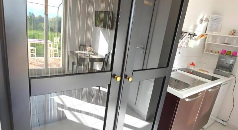 Serviced apartment with pool, barbeque & garden | Dogs allowed — photo 4