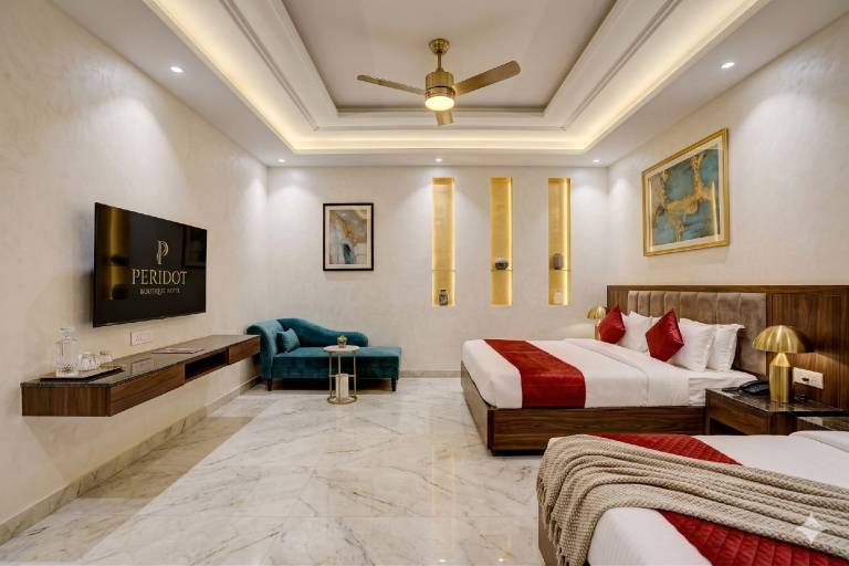 HOTEL PERIDOT — photo 2