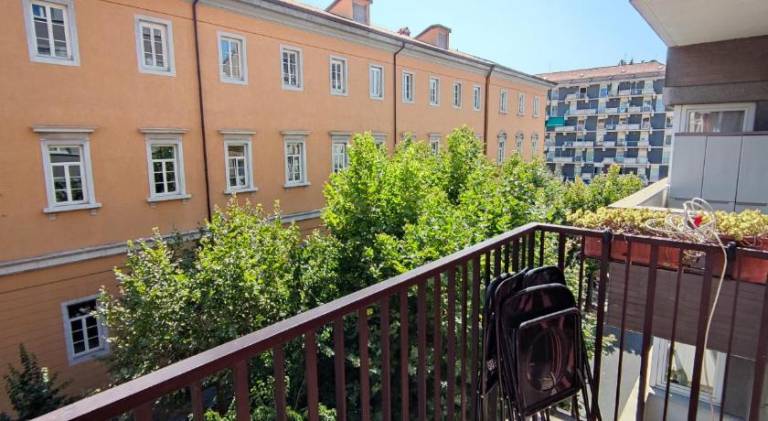Holiday apartment with 2 rooms for 6 persons in Trieste