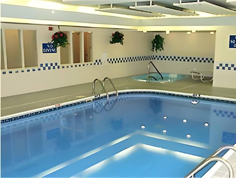 Fairfield by Marriott Inn & Suites Quincy — photo 5
