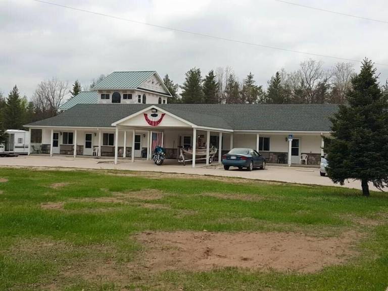 Motel  Manistee