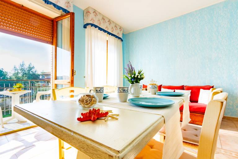 Apartment with 2 rooms for 6 persons — photo 3