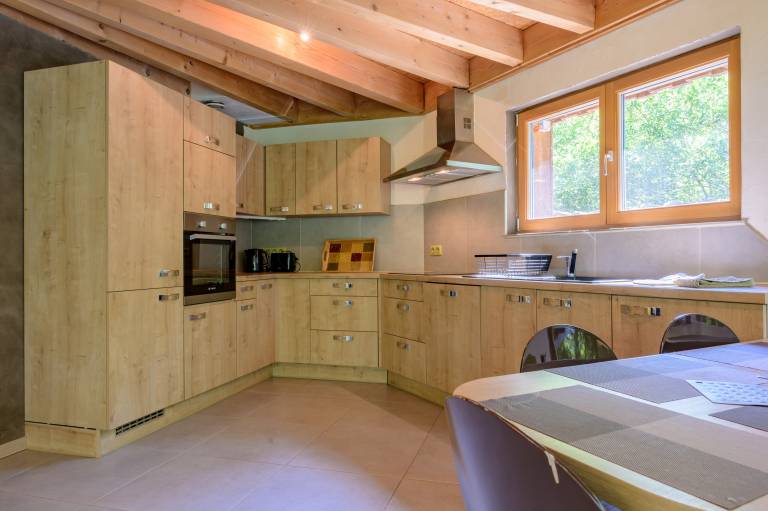 Child-friendly lovely vacation home with yard, grill & fast internet | Garden view | Suitable for remote work | Dogs allowed — photo 5