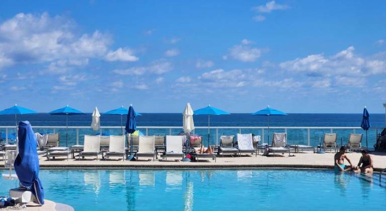 Stunning Beachfront condo in sunny Sunny Isles Beach with AC, fitness room, WiFi in Sunny Isles Beach, FL